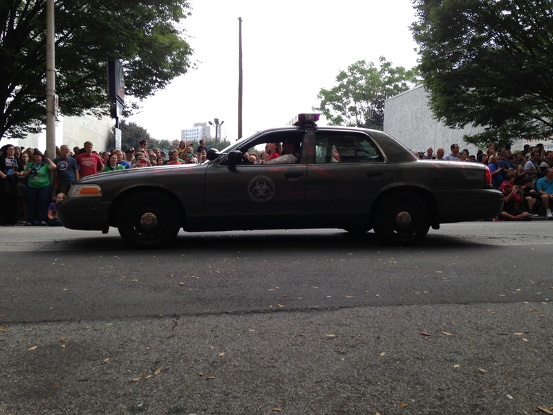 Illustration for article titled Vehicles Of The 2013 DragonCon Parade - Photo Dump